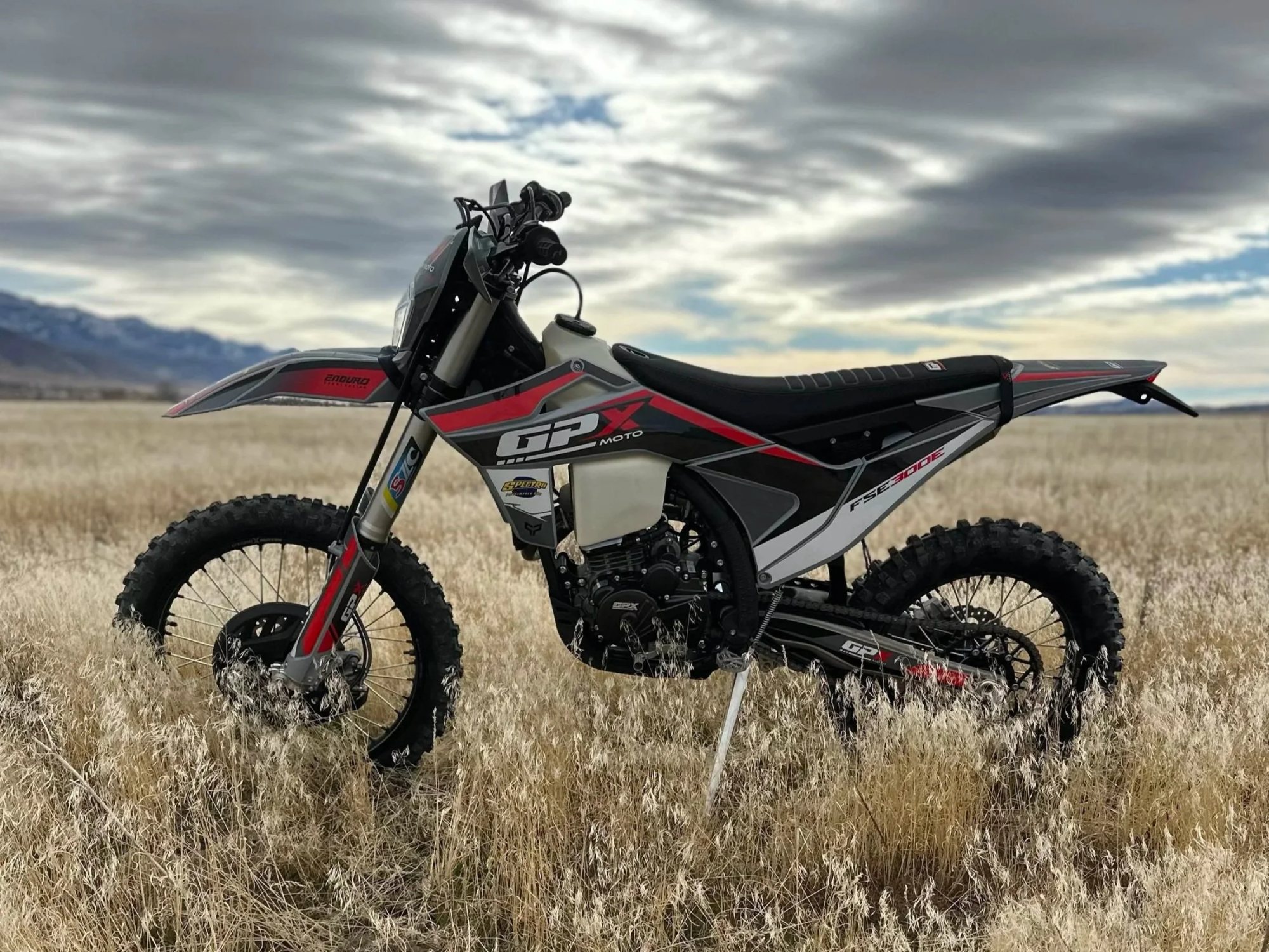 2026 GPX FSE 300E — photo 3 of 4